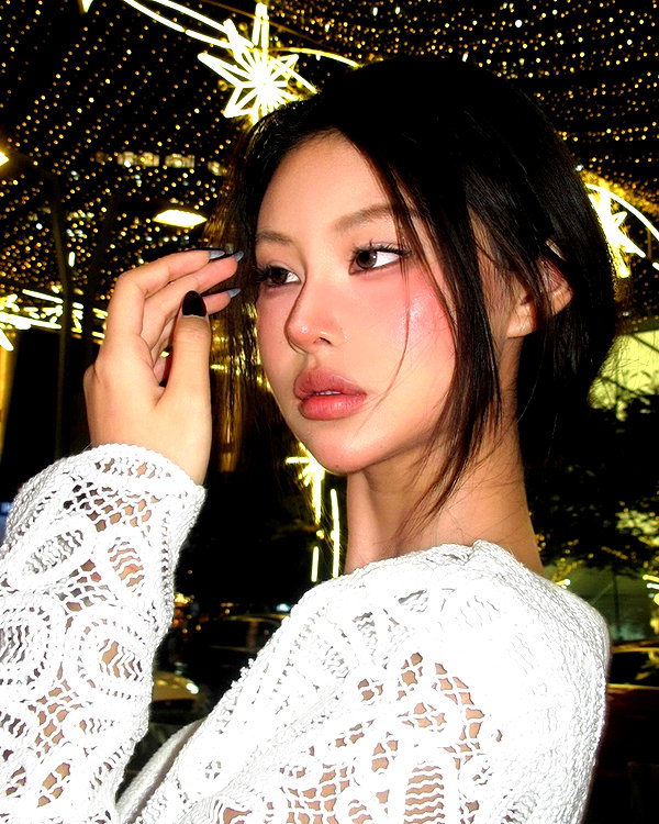 ll.lu1s instagram image archive image