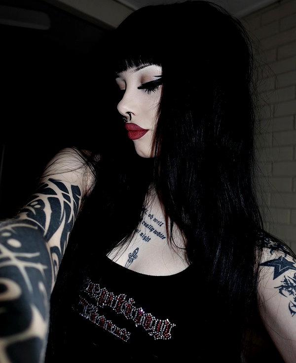 livindeadyaz instagram image archive image