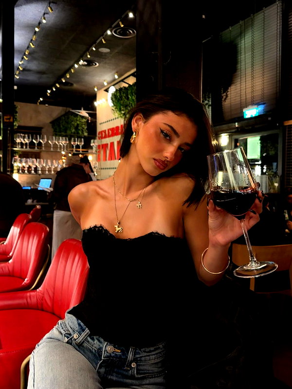 efrat_elmalich instagram image archive image