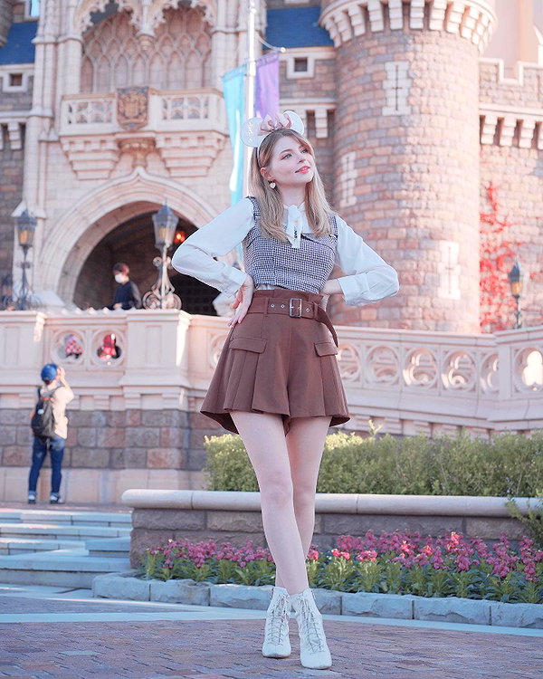 peachmilky_ instagram image archive image