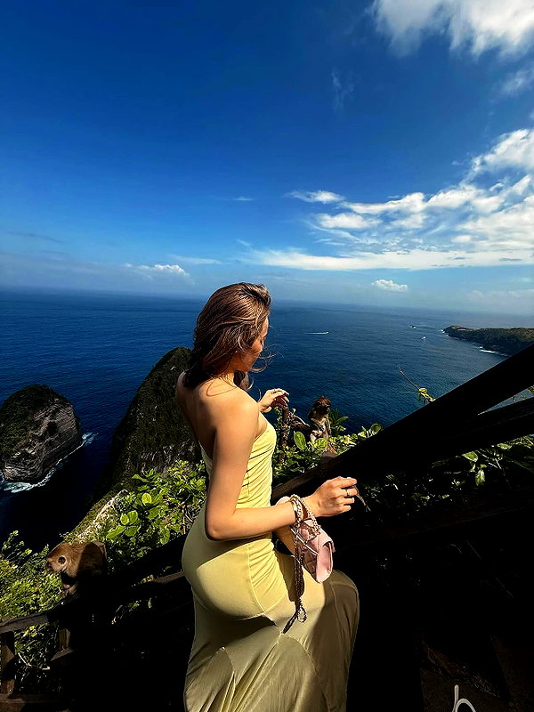 lyhythuedoxinh instagram image archive image