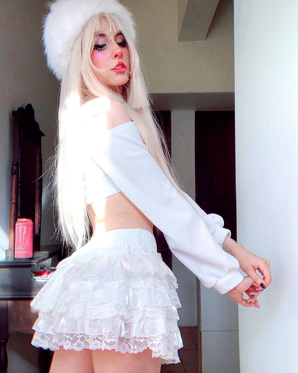 jadelaverne instagram image archive image