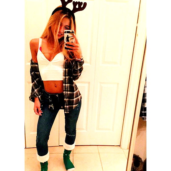 daniellebarnaa archive image