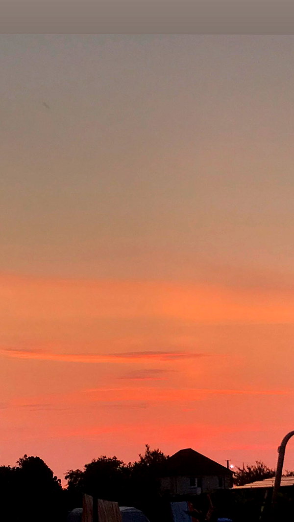 alisen.mari instagram image archive image