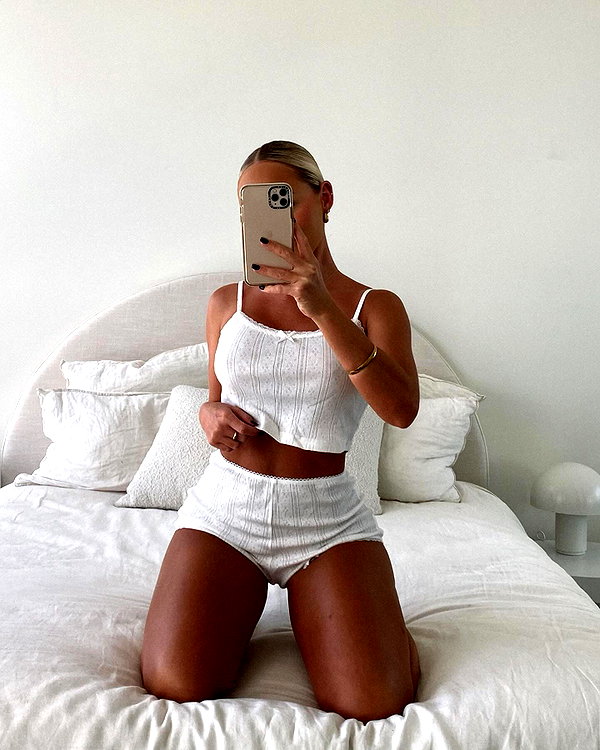 allieauton instagram image archive image