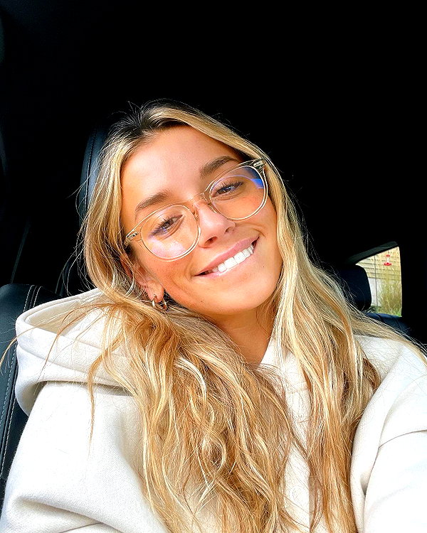 sadieemckennaa instagram image archive image