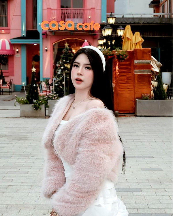 lyhythuedoxinh instagram image archive image
