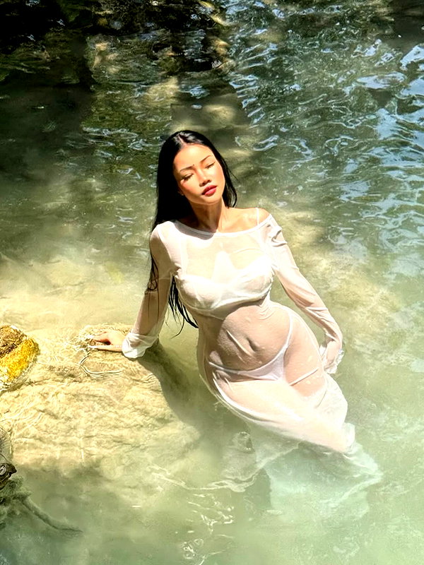 lyhythuedoxinh instagram image archive image