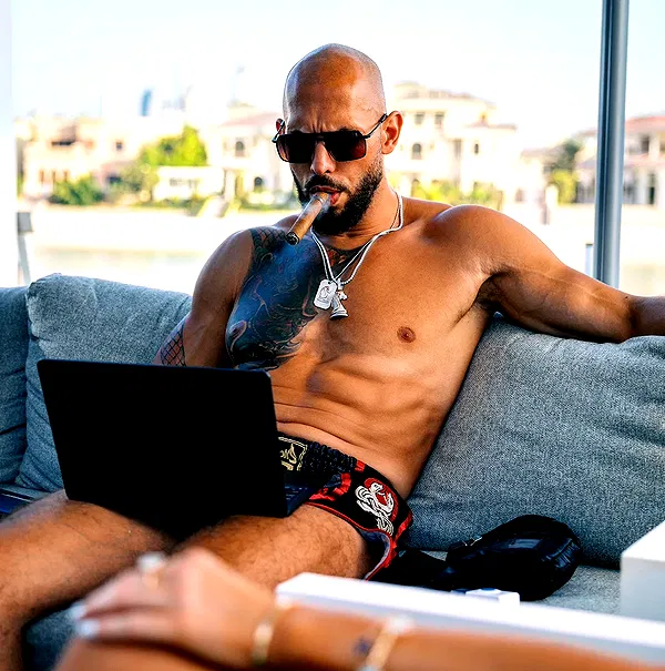 tateauraa tateauraa archive image