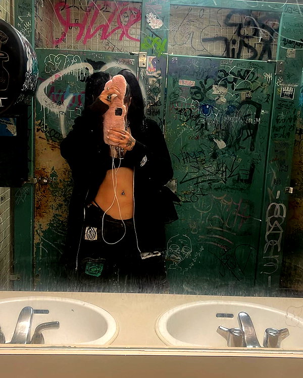 puppyknucklesxx instagram image archive image
