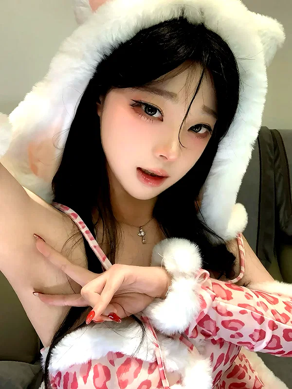 yingyinng_ instagram image archive image