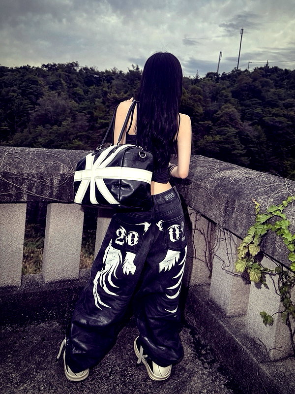 9unxx7 instagram image archive image