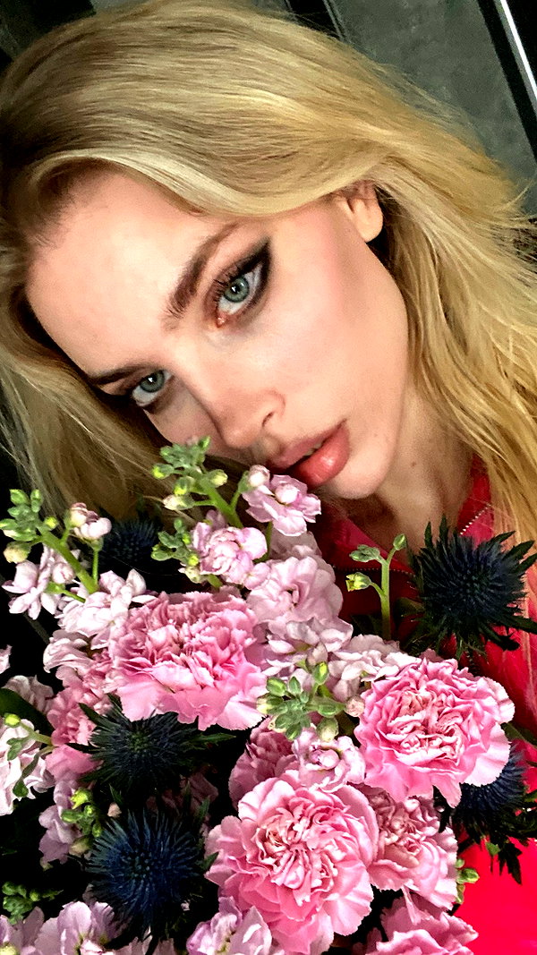 alien.hanna instagram image archive image