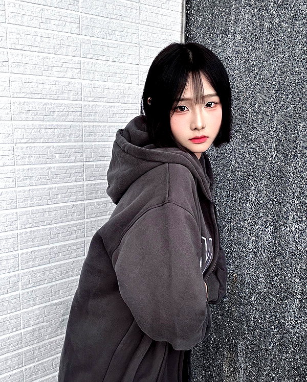 lai_931201 instagram image archive image