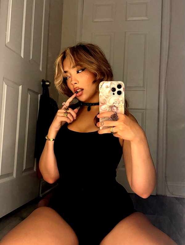 v.qx instagram image archive image