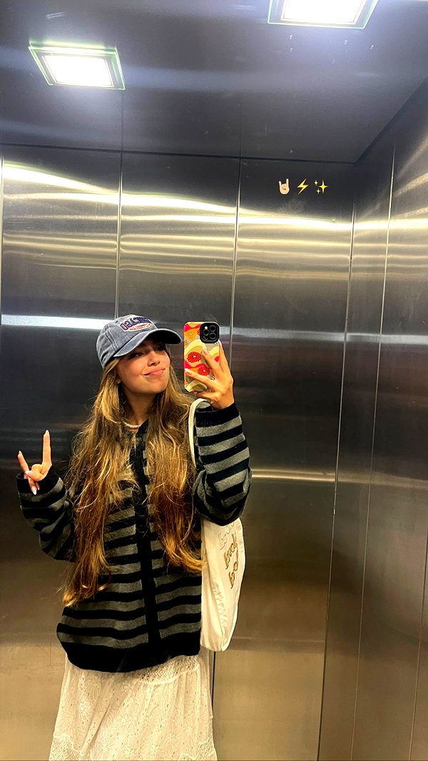 mishel_d_ instagram image archive image