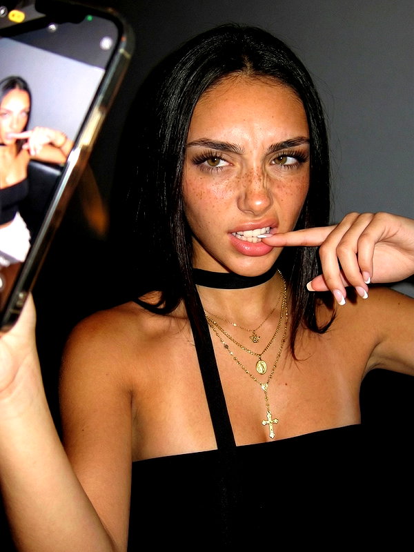 nadiabennt instagram image archive image