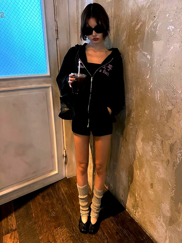ll.lu1s instagram image archive image