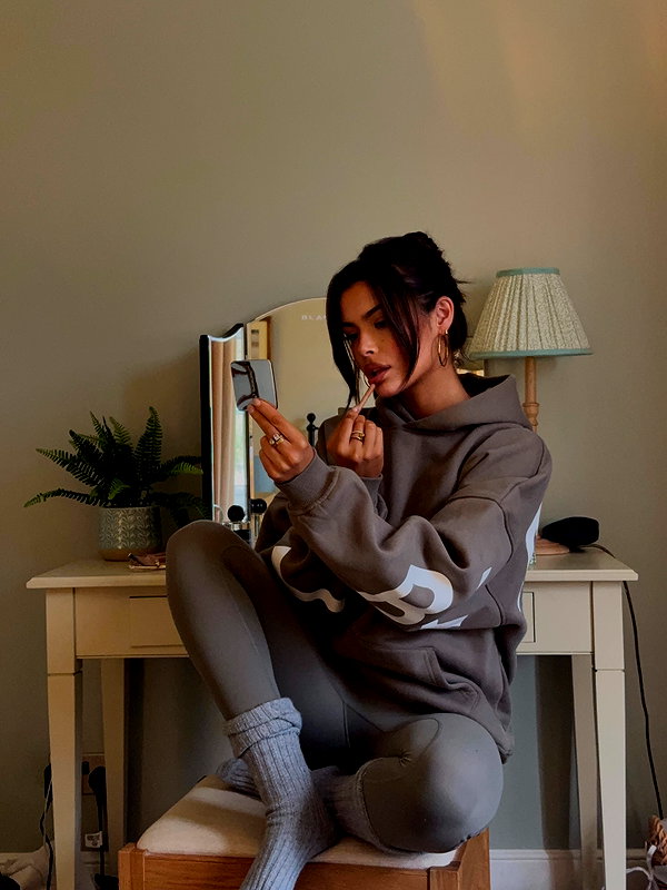 oliviaphillipps instagram image archive image