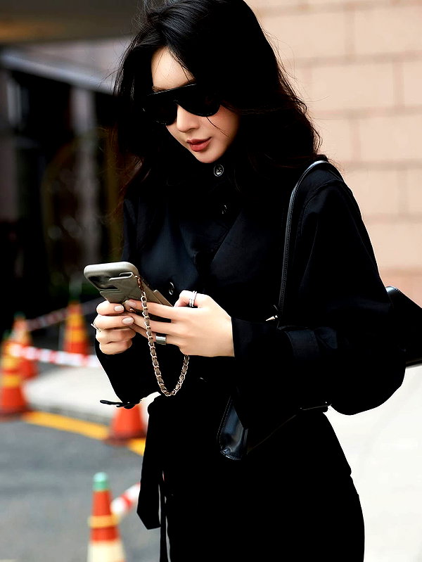 lyhythuedoxinh instagram image archive image
