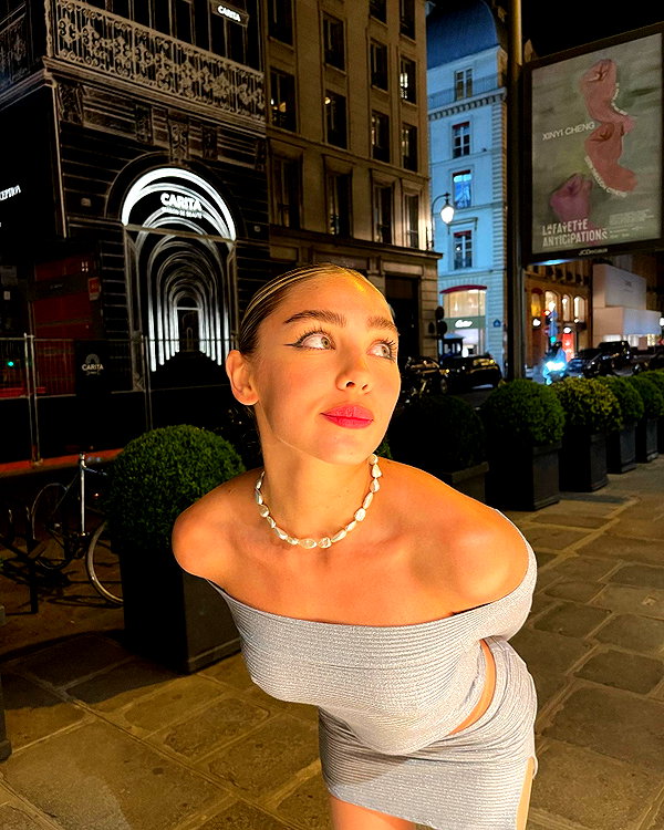 maya.keyy instagram image archive image