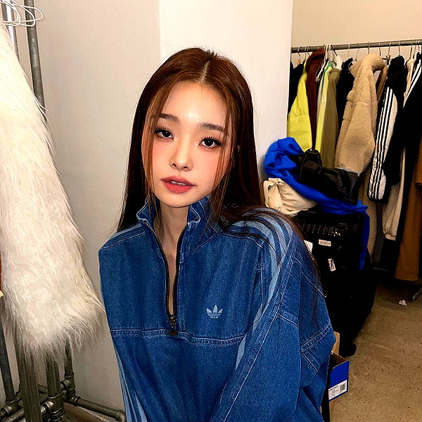 dear.zia instagram image archive image
