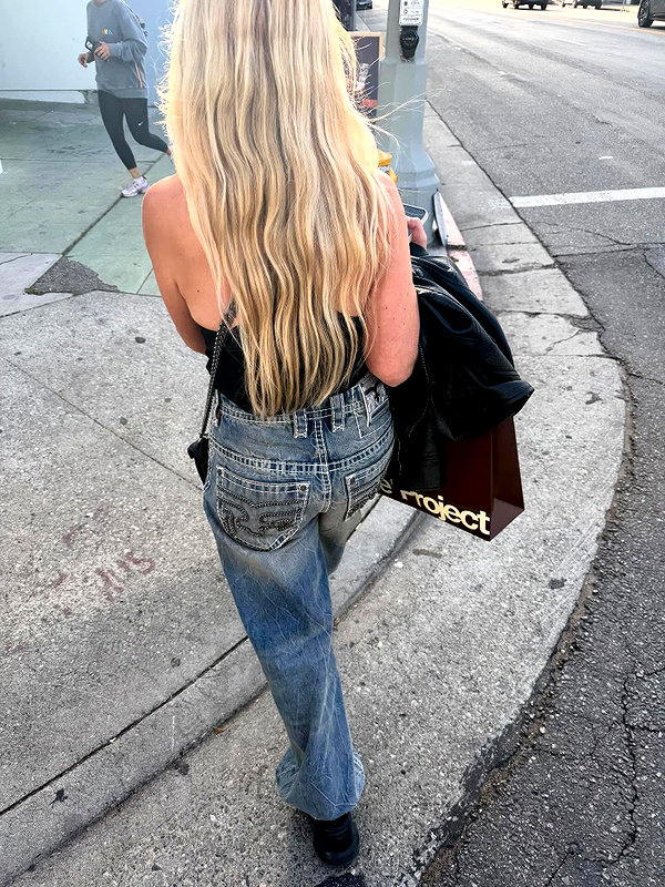 ellachristo instagram image archive image