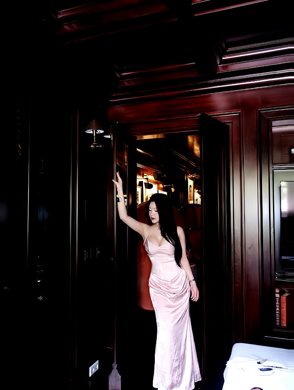 lyhythuedoxinh instagram image archive image