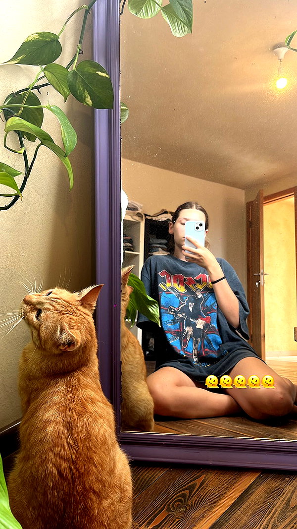 ella_netzer8 instagram image archive image