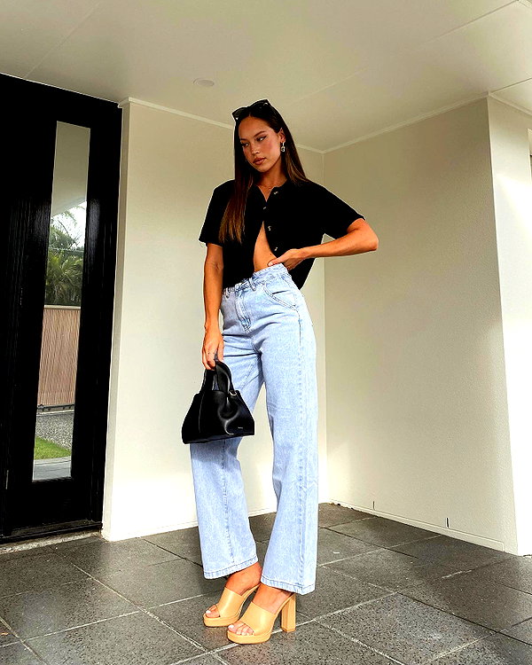 olivia.mathers instagram image archive image