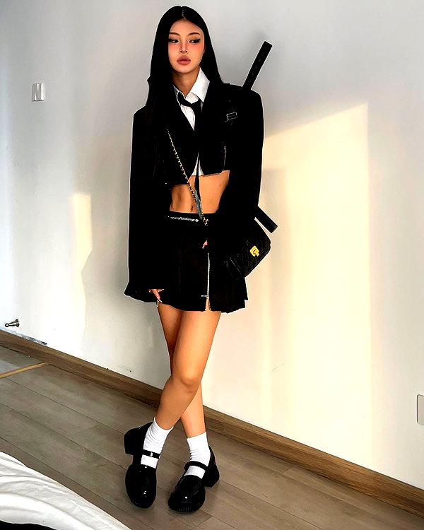 ll.lu1s instagram image archive image