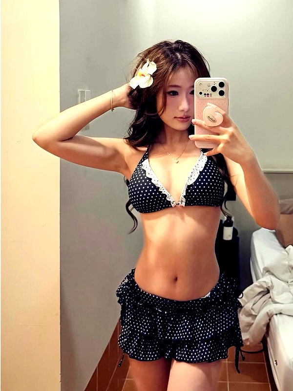lyhythuedoxinh instagram image archive image