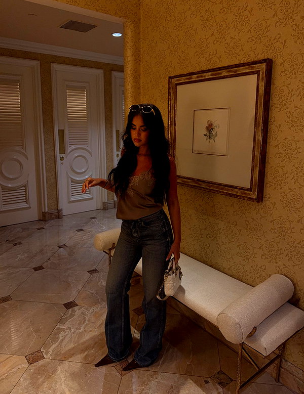 zoeliss instagram image archive image