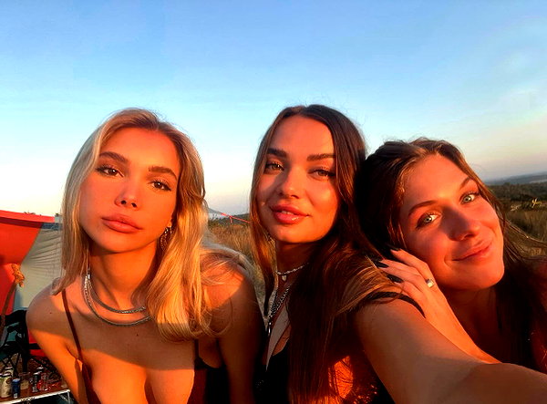 yulia.isakov instagram image archive image