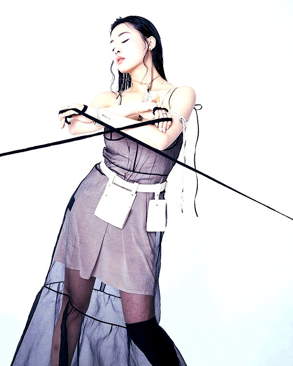 emily.ghoul instagram image archive image