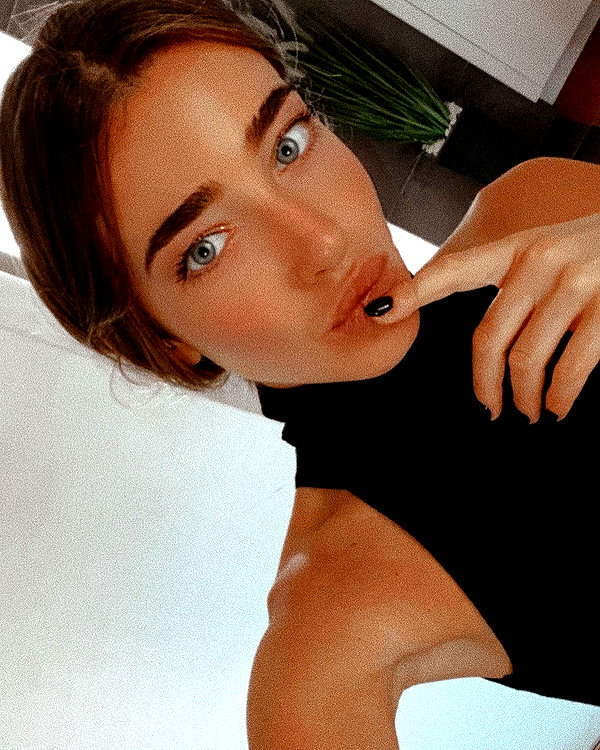 annezivi instagram image archive image