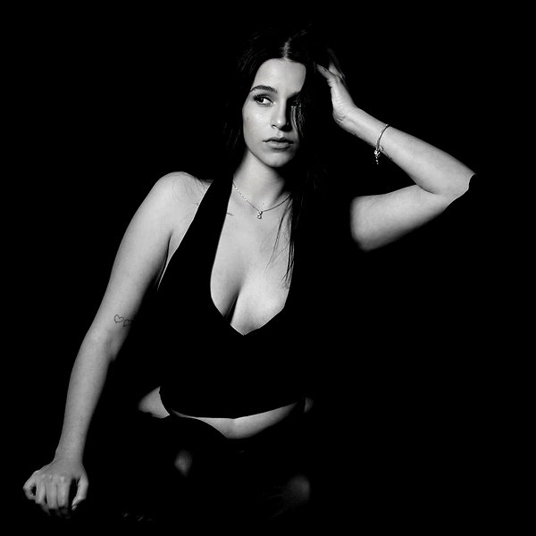 lia.lindner instagram image archive image
