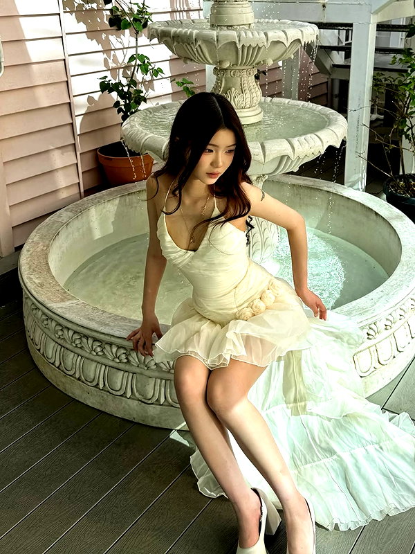 lyhythuedoxinh instagram image archive image