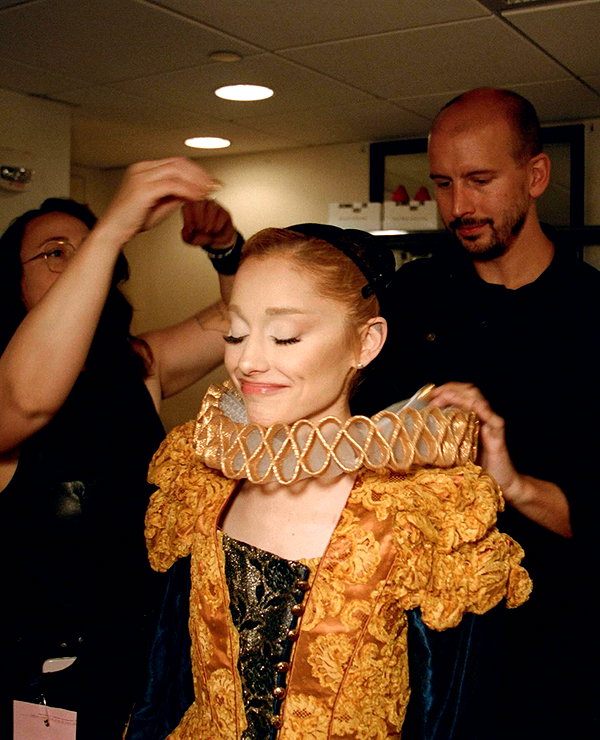 arianagrande instagram image archive image