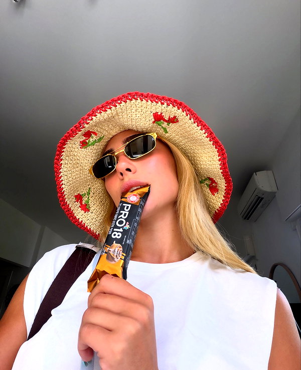 maya.keyy instagram image archive image