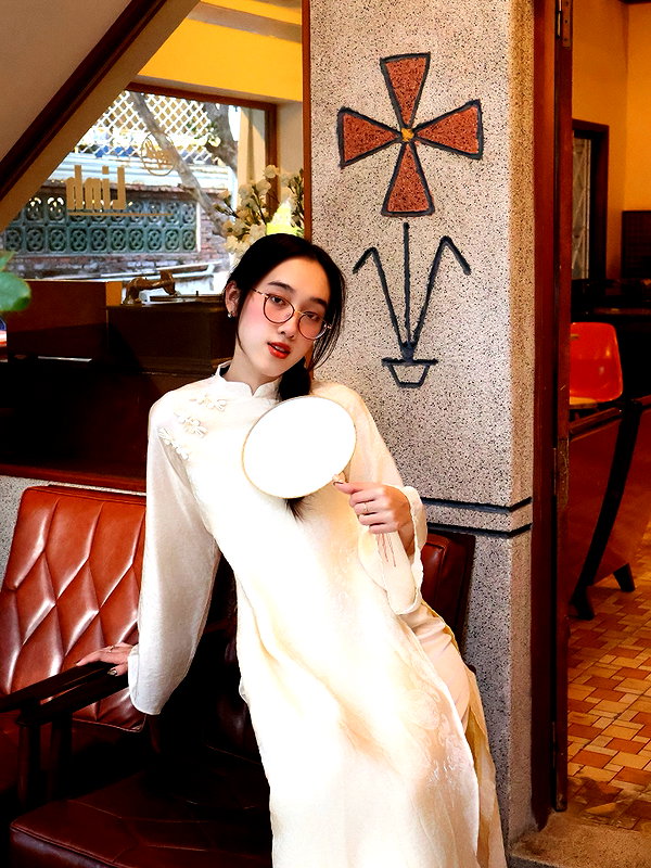 lyhythuedoxinh instagram image archive image
