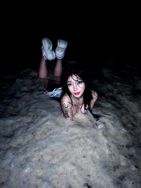 atlaseuu instagram image archive image
