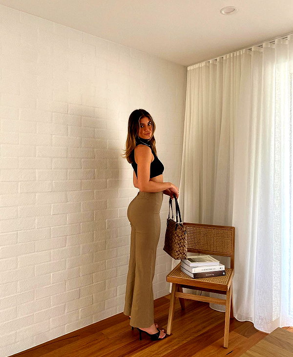 dekota_thompson instagram image archive image