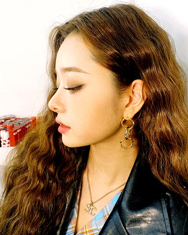 dear.zia instagram image archive image