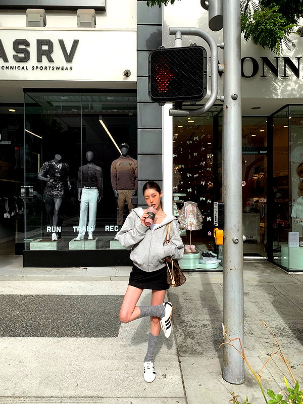 daxbin instagram image archive image