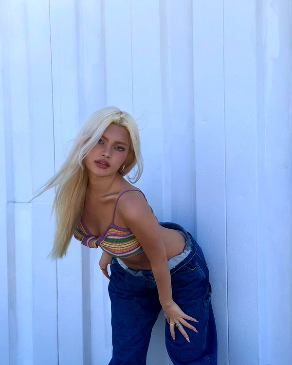 diakimeko instagram image archive image