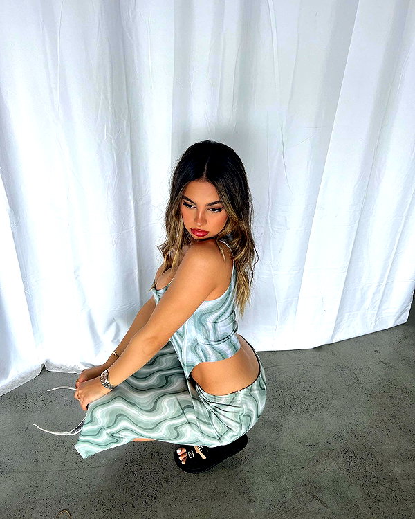 godbless_jess instagram image archive image