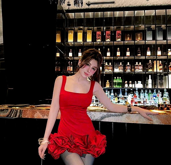lyhythuedoxinh instagram image archive image