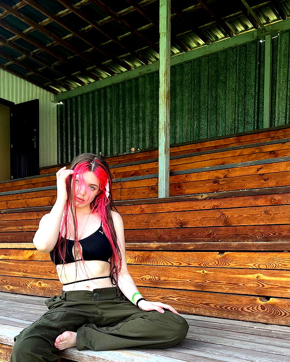 anna.utka22 instagram image archive image