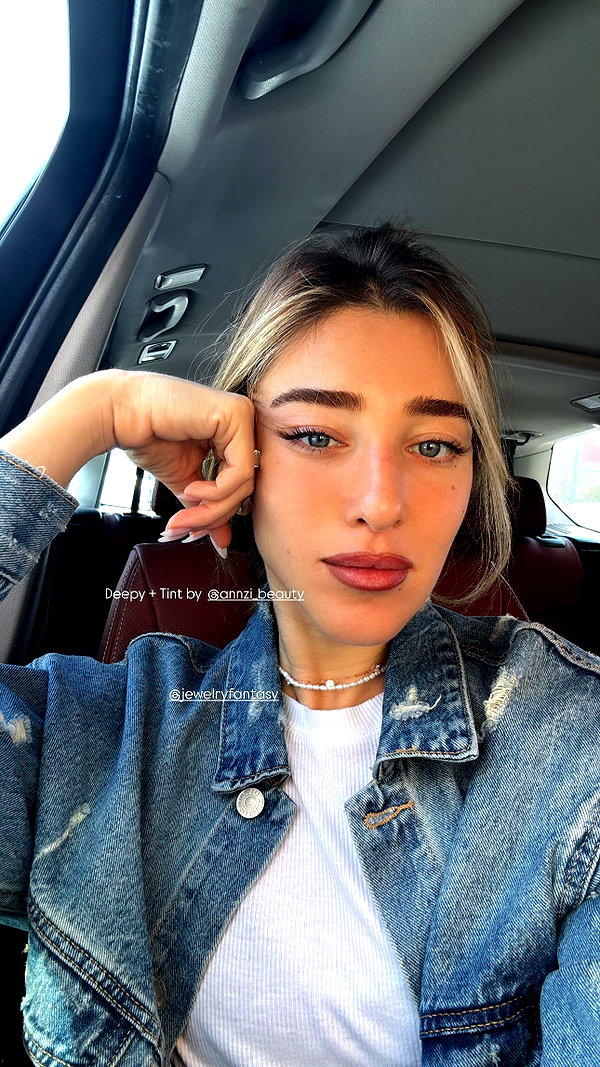 annezivi instagram image archive image
